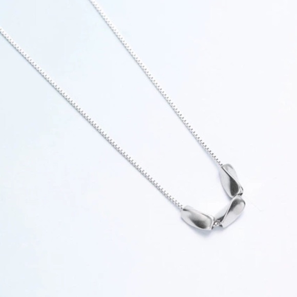Sterling Silver (925) Sliding Bead Necklace - Picture 6 of 8